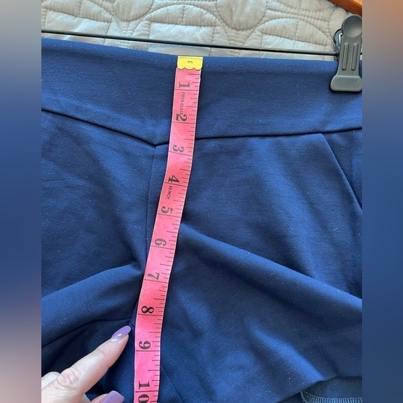 Lilly Pulitzer Short - Picture 11 of 15